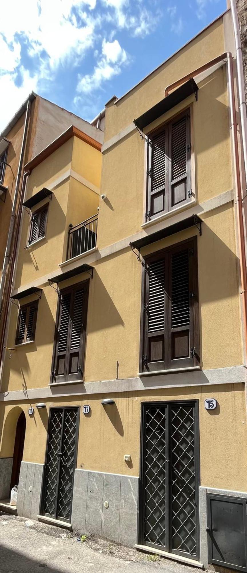 Maquedino & Terrace - Cozy Loft Affittacamere *